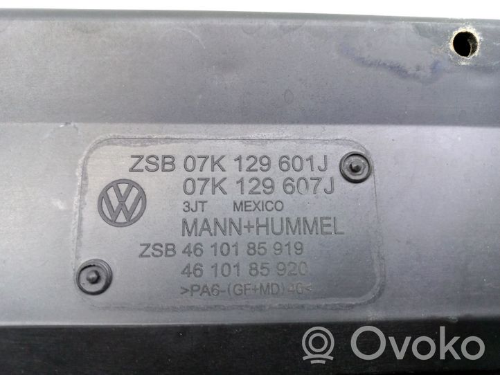 Volkswagen Jetta VI Boîtier de filtre à air 07K129607J