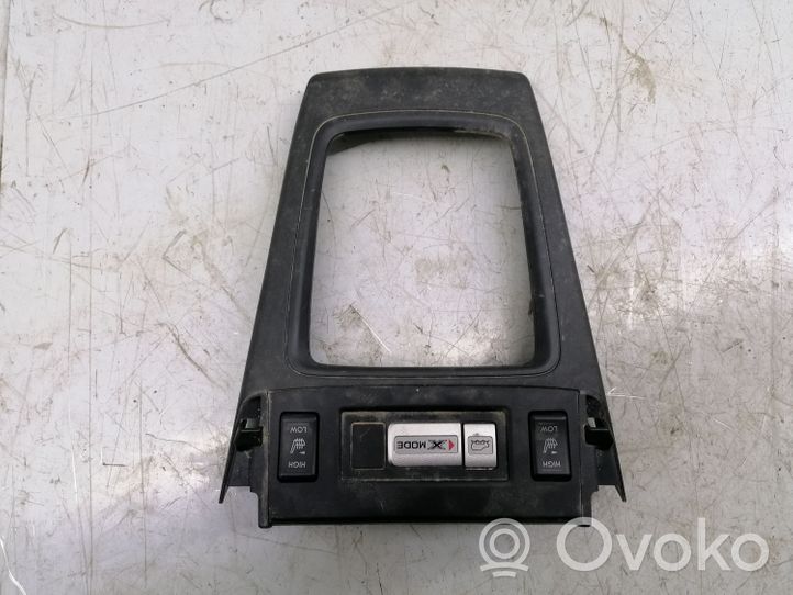 Subaru Forester SJ Rivestimento in plastica cornice della leva del cambio 92121SG420