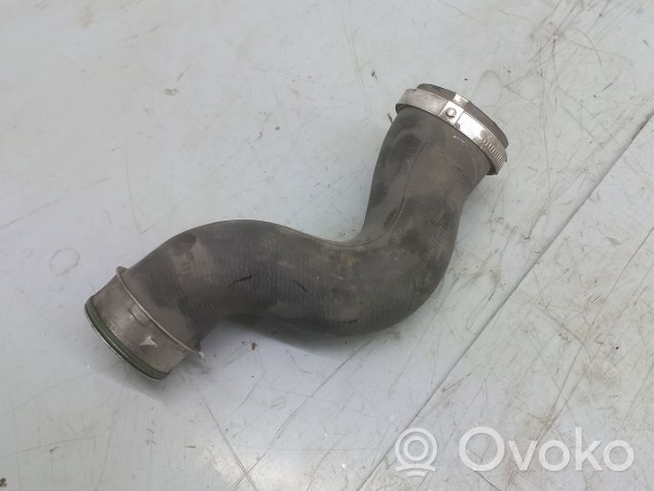 Volkswagen PASSAT B7 USA Wąż / Rura intercoolera 1K0145832AT