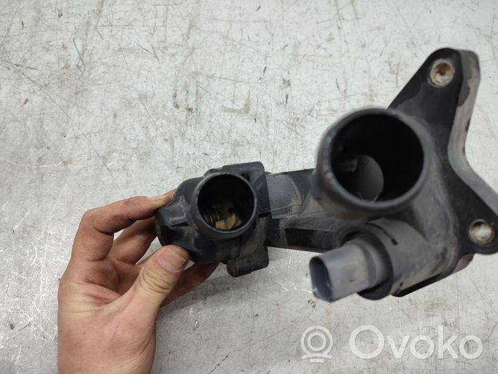 Skoda Fabia Mk1 (6Y) Termostat / Obudowa termostatu 03C121111B