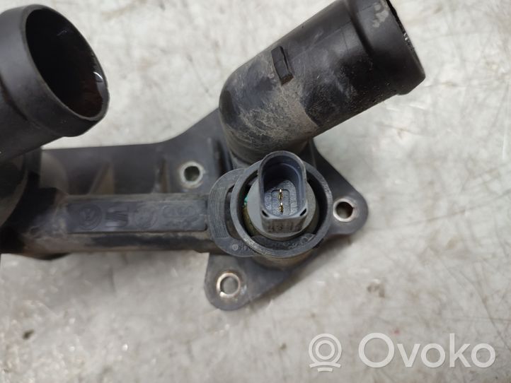 Skoda Fabia Mk1 (6Y) Termostat / Obudowa termostatu 03C121111B