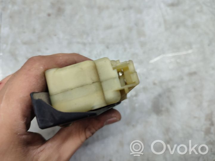 Volvo S60 Motorino del tappo del serbatoio del carburante 9483311