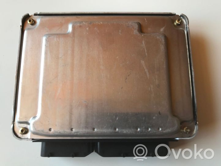 Volkswagen PASSAT B5.5 Sterownik / Moduł ECU 038906019GS