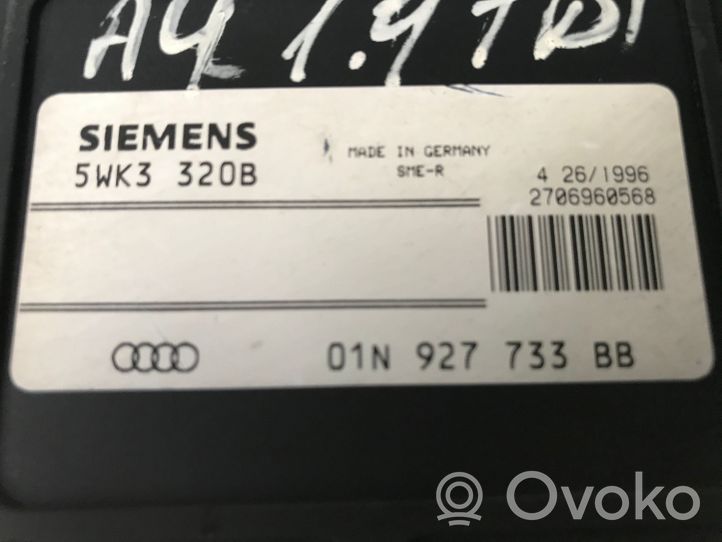 Audi A4 S4 B5 8D Vaihdelaatikon ohjainlaite/moduuli 01N927733BB