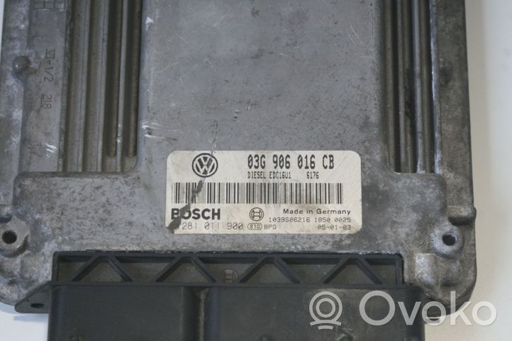 Volkswagen Golf V Блок управления двигателя 03G906016CB