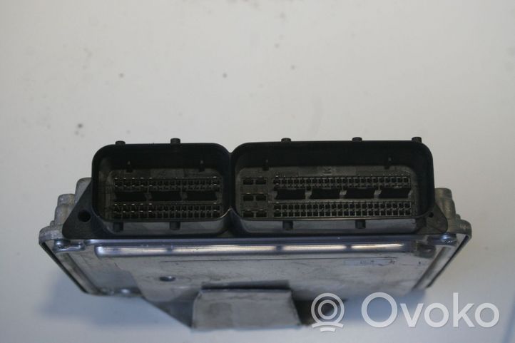 Volkswagen Golf V Sterownik / Moduł ECU 03G906056A