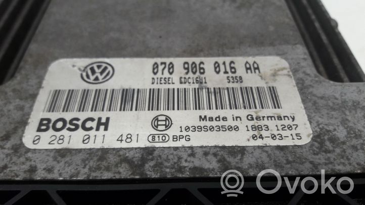 Volkswagen Touareg I Sterownik / Moduł ECU 070906016AA