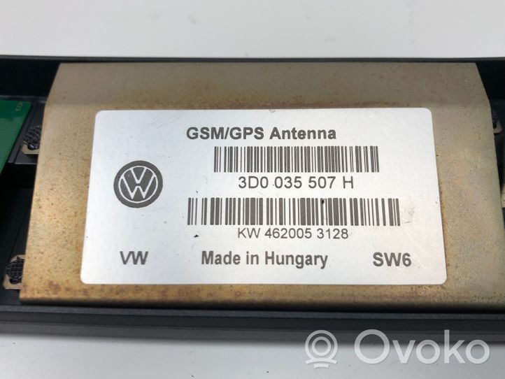 Volkswagen Phaeton Pystyantennivahvistin 3D0035507H