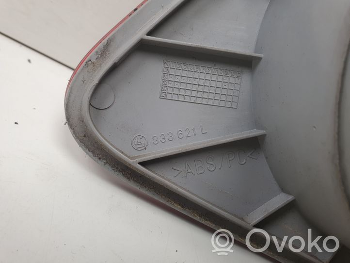 Volkswagen Phaeton Lampy tylnej klapy bagażnika 333621L