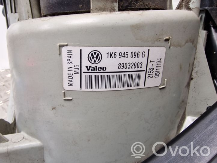Volkswagen Golf V Feux arrière / postérieurs 1K6945096AG