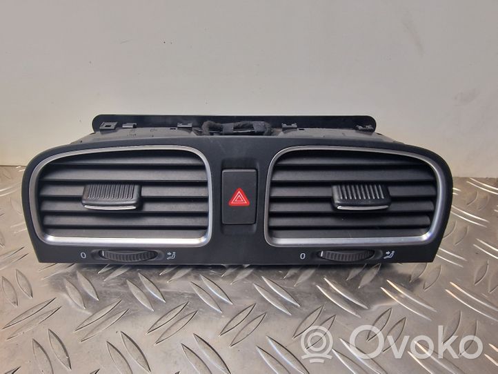 Volkswagen Golf VI Dysze / Kratki środkowego nawiewu deski rozdzielczej 5K0815736D