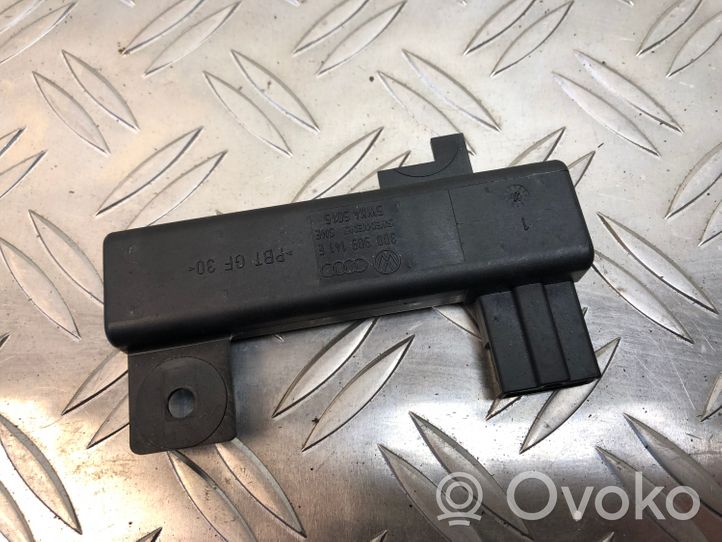 Audi A8 S8 D3 4E Antenne intérieure accès confort 3D0909141E