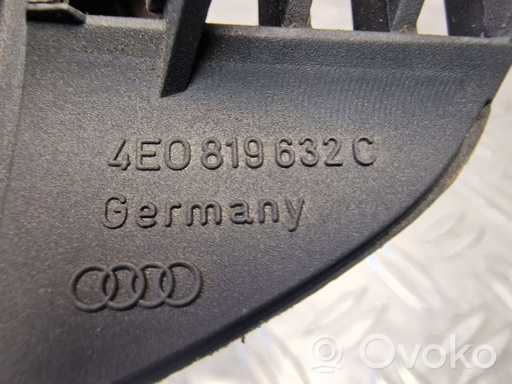 Audi A8 S8 D3 4E Copertura griglia di ventilazione cruscotto 4E0819632C