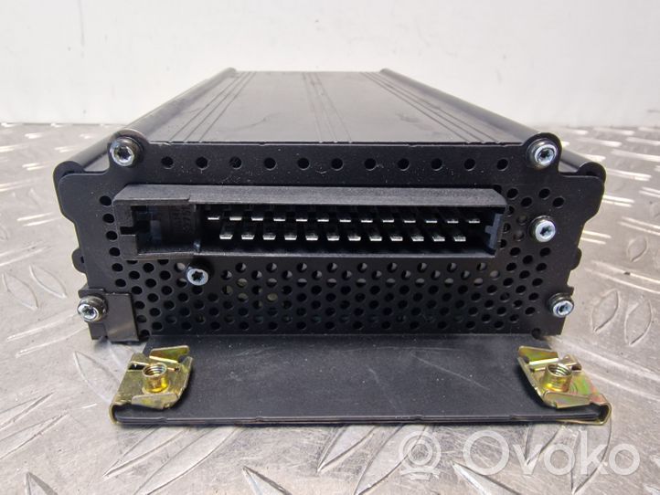 Audi A4 S4 B5 8D Amplificateur de son 8D0035225A