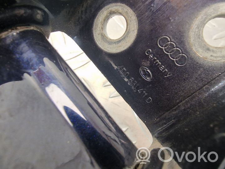 Audi A8 S8 D2 4D Cerniera inferiore della portiera anteriore 4D0831411D