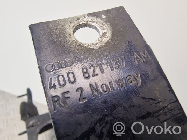 Audi A8 S8 D2 4D Supporto di montaggio del parafango 4D0821137AM