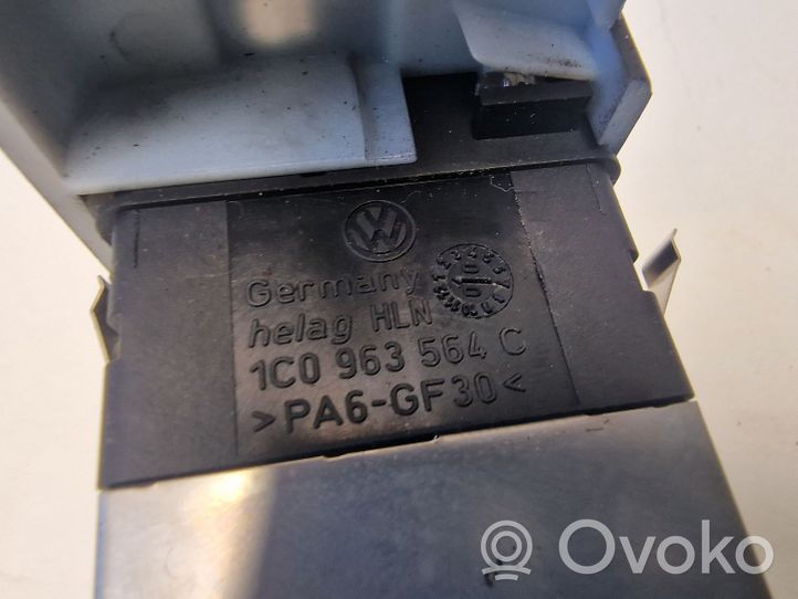 Volkswagen New Beetle Istuimen lämmityksen kytkin 1C0963564C