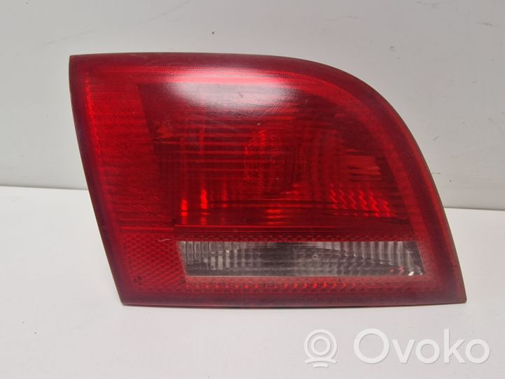 Audi A3 S3 A3 Sportback 8P Luci posteriori del portellone del bagagliaio 8P4945093B