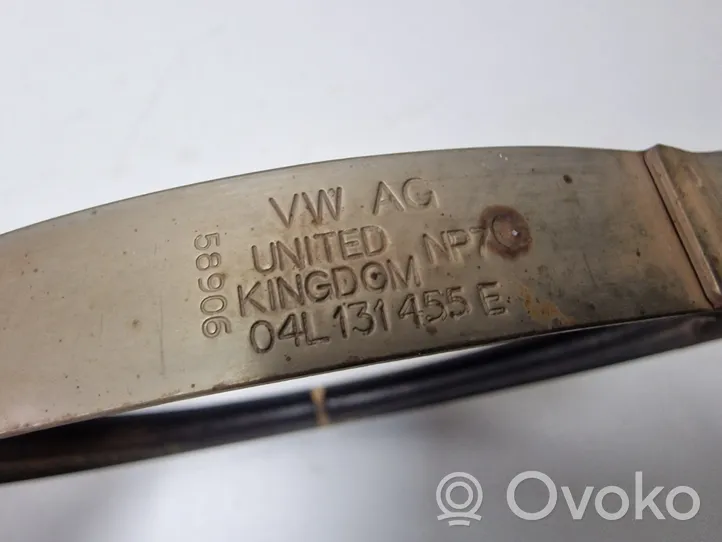Volkswagen Golf VII Äänenvaimentimen putken liittimen pidike 04L131455E