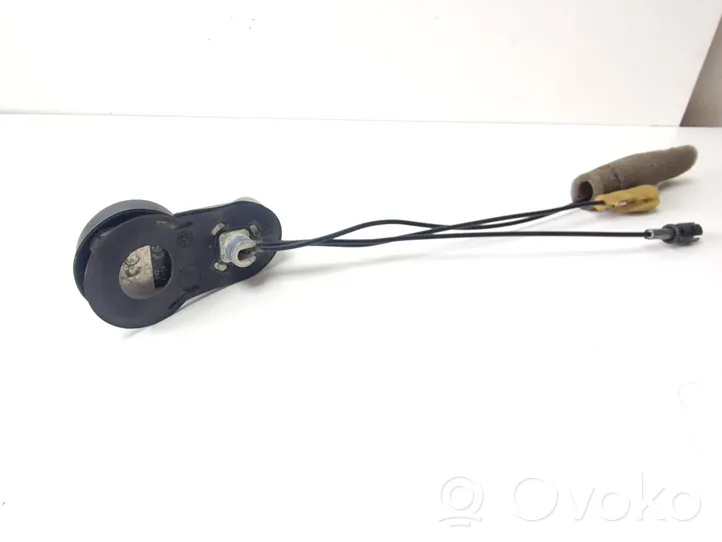 Volkswagen PASSAT B5.5 Antenna autoradio 1J0035501