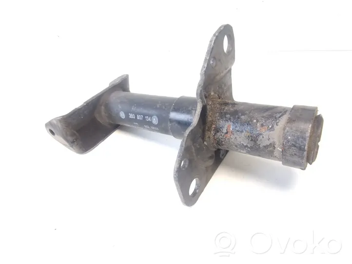 Volkswagen PASSAT B5 Support de montage de pare-chocs avant 3B0807134A