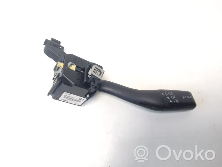 Audi A3 S3 A3 Sportback 8P Indicator stalk 8P0953513C