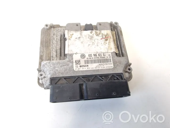 Volkswagen Golf V Calculateur moteur ECU 03G906021QJ