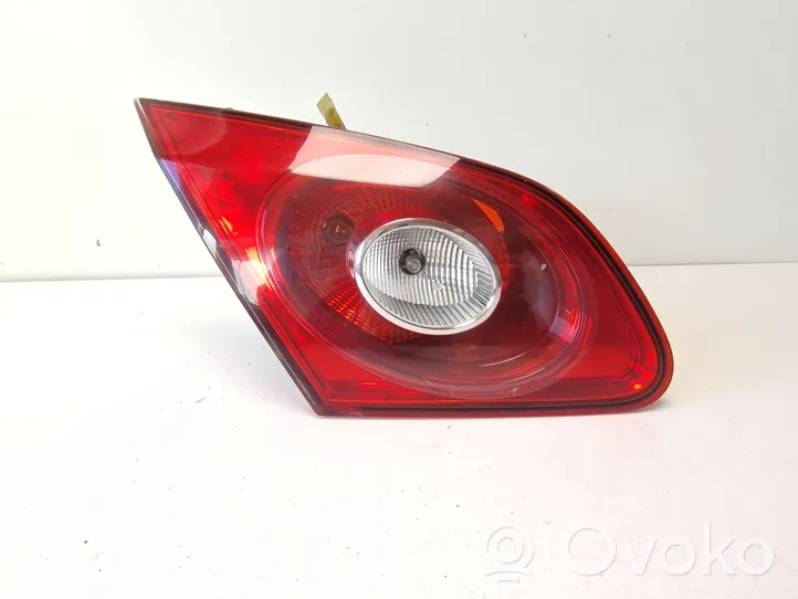 Volkswagen PASSAT CC Lampy tylnej klapy bagażnika 3C8945093E