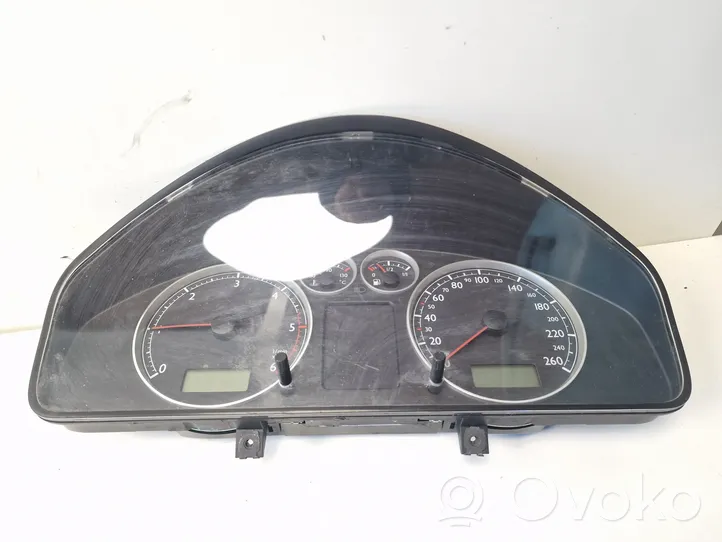 Volkswagen Sharan Speedometer (instrument cluster) 7M3920800H