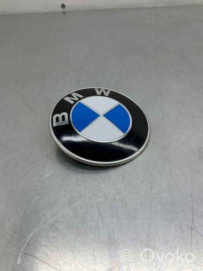 BMW 5 F10 F11 Manufacturer badge logo/emblem 8132375