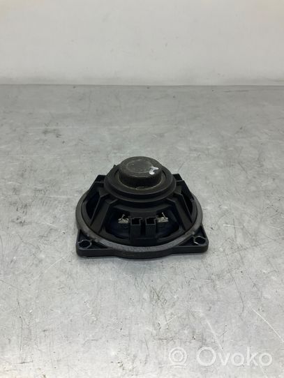 BMW 5 G30 G31 Haut-parleur de porte avant 9395858