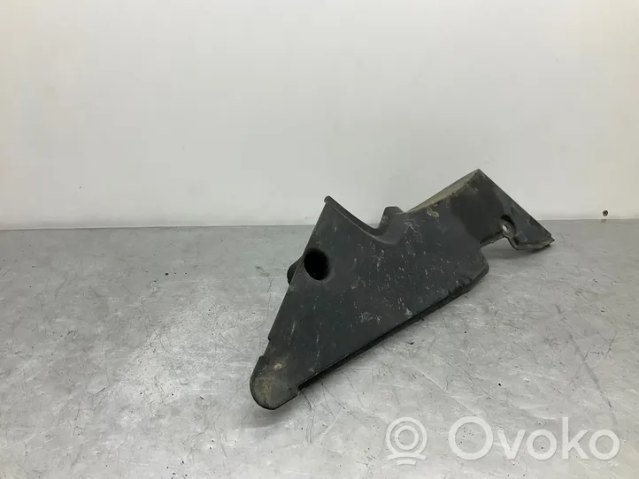 BMW 5 E60 E61 Couvre-soubassement arrière 7159981