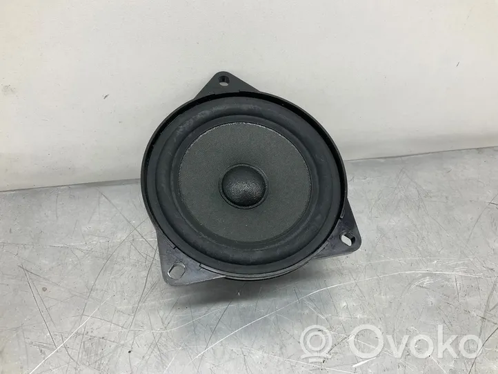 BMW 5 F10 F11 Enceinte de plage arrière 9239183