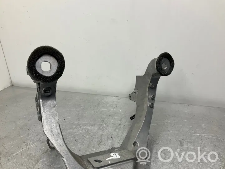BMW 5 F10 F11 Steering rack mounting bracket 6140829