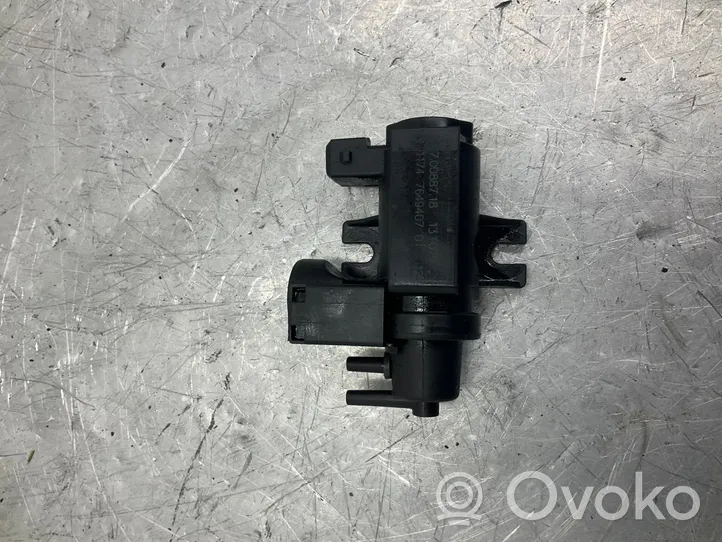 BMW 5 F10 F11 Turboahtimen magneettiventtiili 7649407