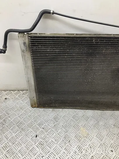 BMW 5 E60 E61 Radiateur de refroidissement 7795878