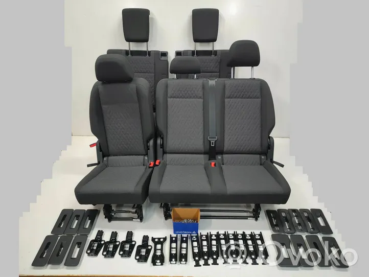 Volkswagen Caddy Seat set 2K7883505