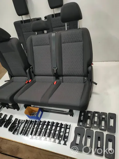 Volkswagen Caddy Seat set 2K7883505