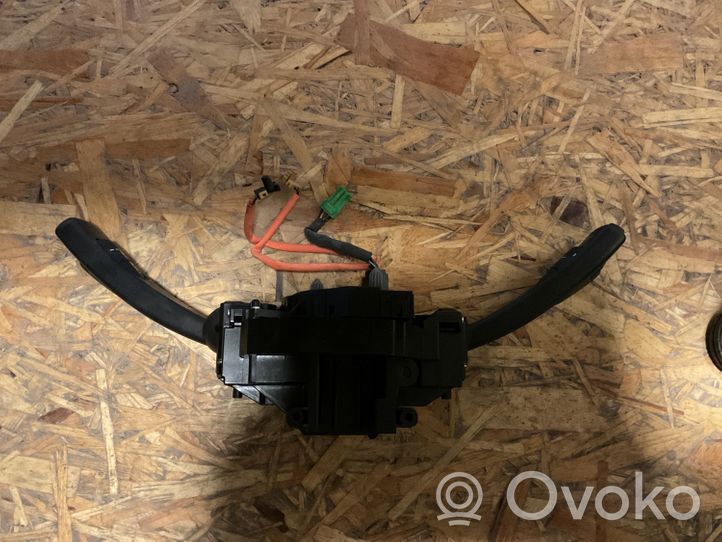 Volvo V50 Interrupteur / bouton multifonctionnel P30710344