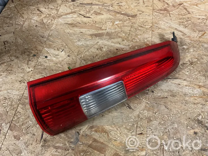 Volvo V70 Rear/tail lights 9154493