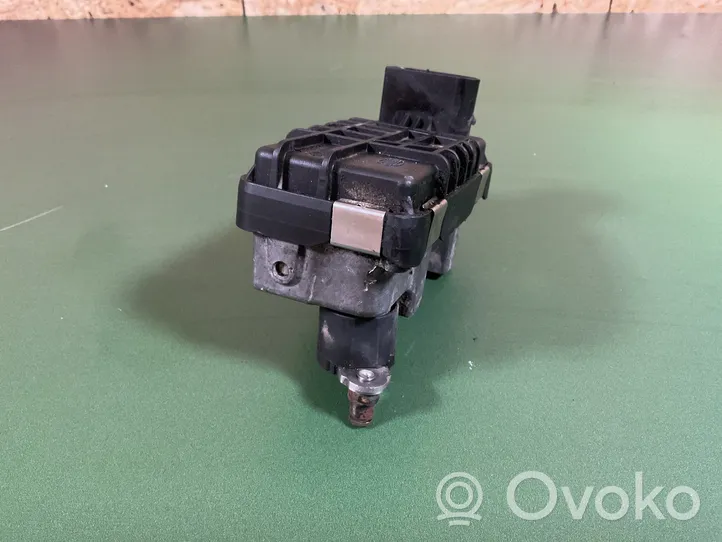 Volkswagen Touareg I Turbine electric control actuator 6NW009228