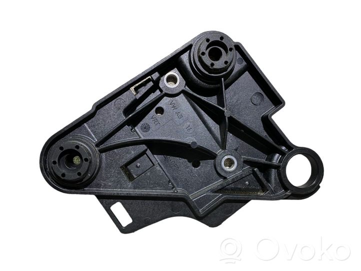 Audi A3 S3 8V ABS-pumpun kiinnike 5Q0614235