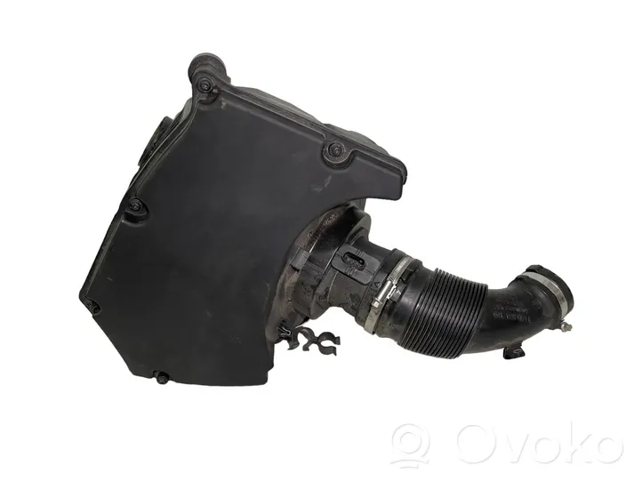 Audi A5 Obudowa filtra powietrza 8W0133835P