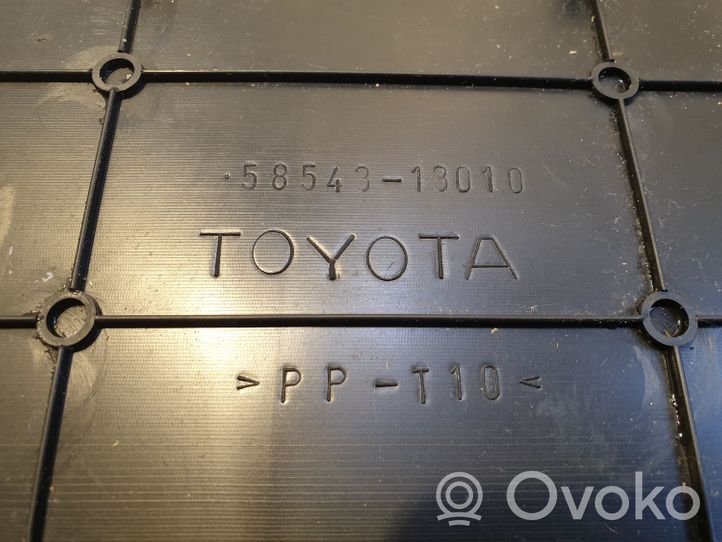 Toyota Corolla Verso E121 Daiktadėžės paklotėlis 5854313010