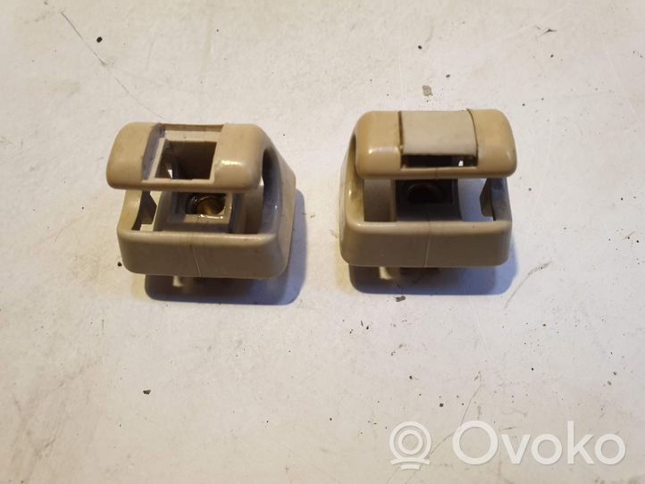 Mercedes-Benz E W210 Clip/gancio/supporto per aletta parasole 