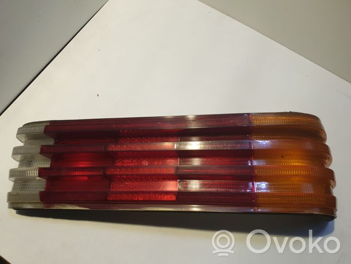 Mercedes-Benz E W124 Lampa tylna 