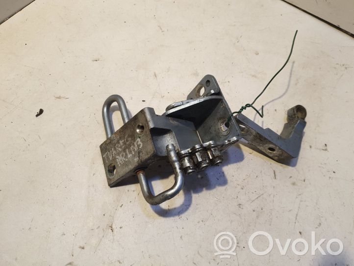 Volkswagen Touareg I Kit de charnières de porte avant 7L0831412A