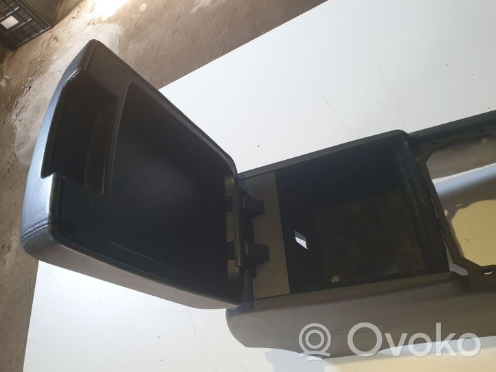 Volkswagen Touareg I Center console 7L6863243K