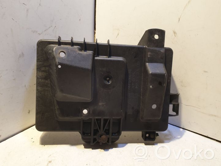 Opel Zafira A Boîte de batterie 24449812