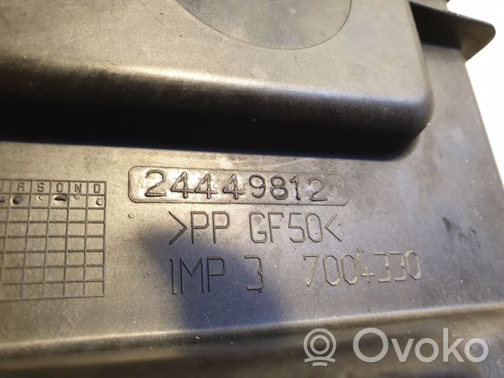 Opel Zafira A Boîte de batterie 24449812